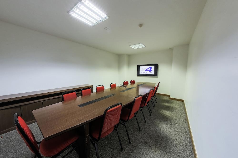 S4 Hotel Aguas Claras Тагуатинга Екстериор снимка