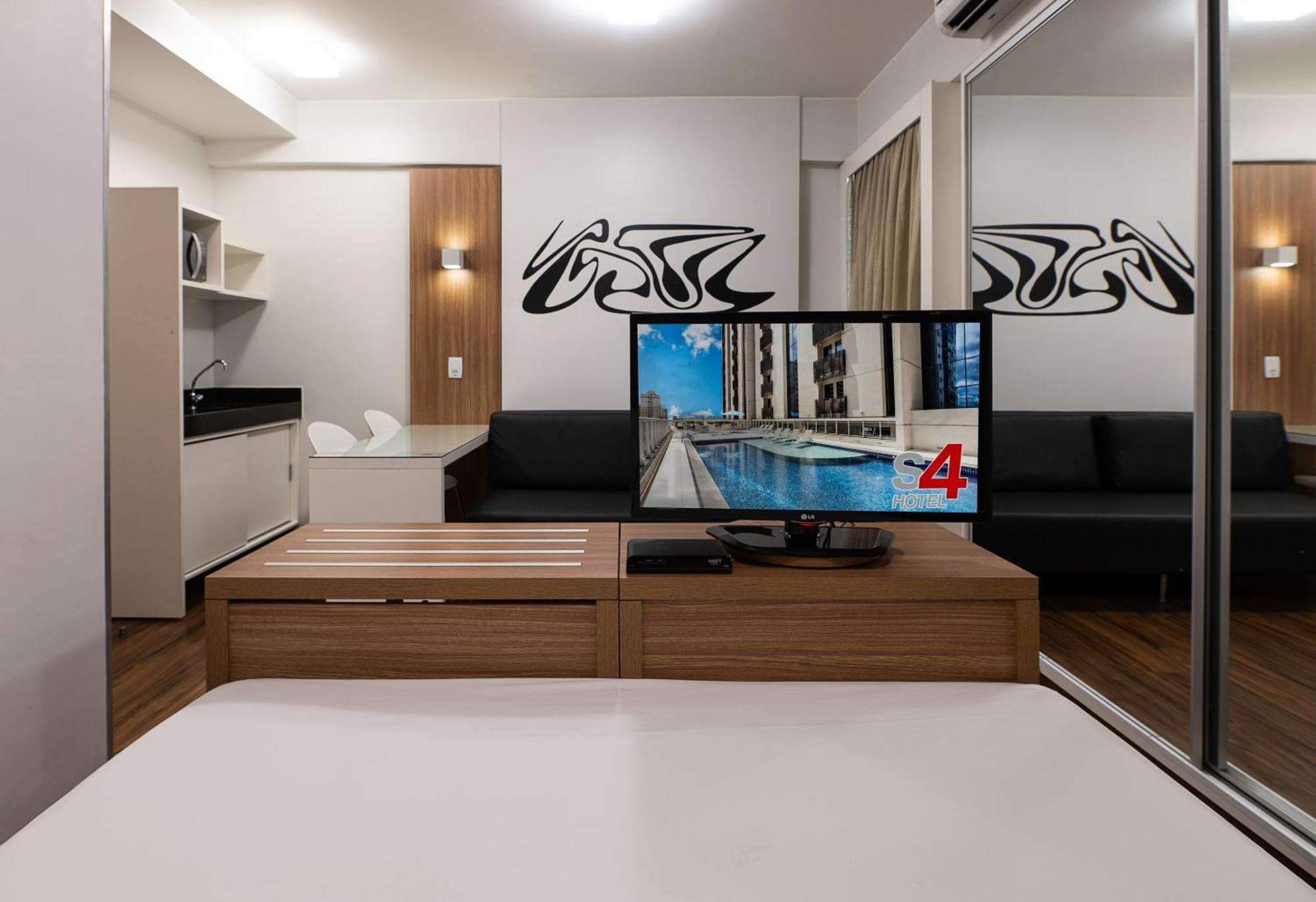 S4 Hotel Aguas Claras Тагуатинга Екстериор снимка