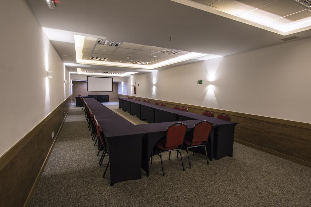 S4 Hotel Aguas Claras Тагуатинга Екстериор снимка